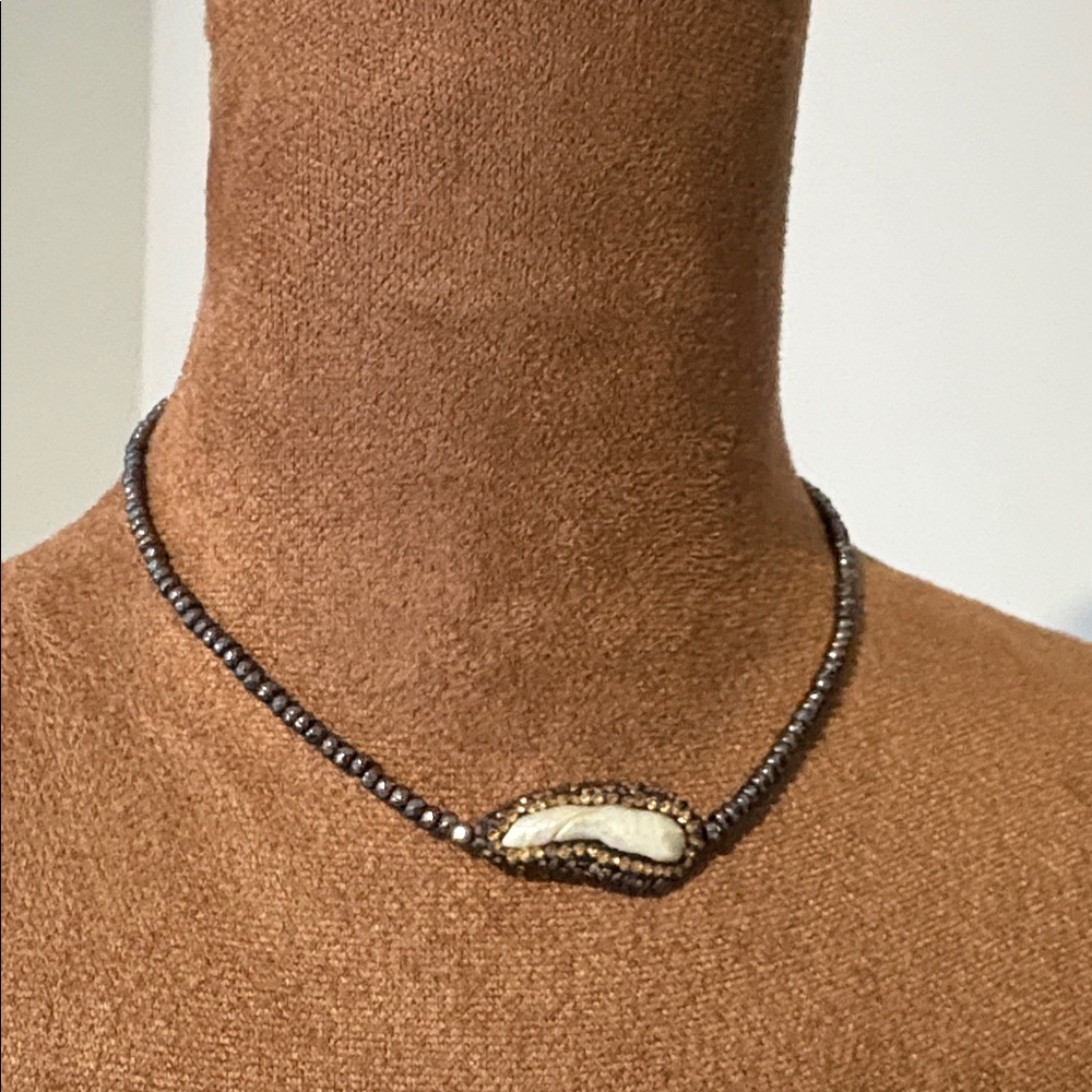 Lucas Lameth Elegant baroque pearl and sterling silver beaded necklace - Picture 6 of 7